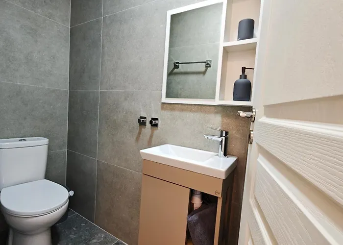 St Lazarus 拉纳卡